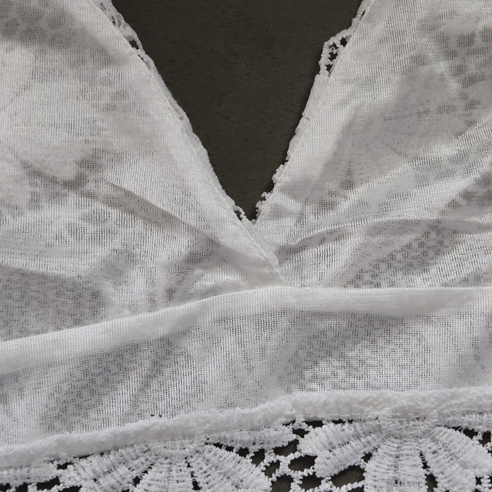White Crocheted Floral Lace Halter Top Women’s XL Boho Festival Summer Backless - Picture 12 of 16
